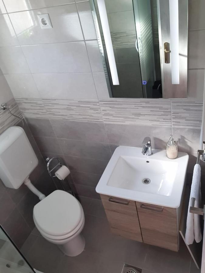 Zrinec Apartment วีร์ ภายนอก รูปภาพ